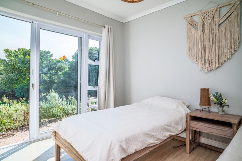 To Let 5 Bedroom Property for Rent in Crofters Valley Western Cape